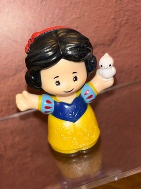 Fisher Price Little People Disney Princess Snow White figure